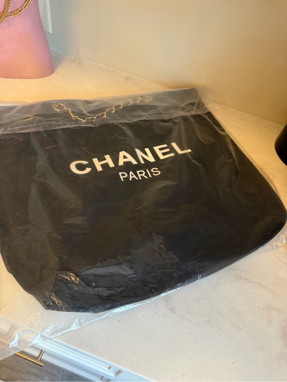 CHANEL NIP GWP Paris Parfum Black Canvas Tote with Gold Chain Detail - Picture 14 of 16